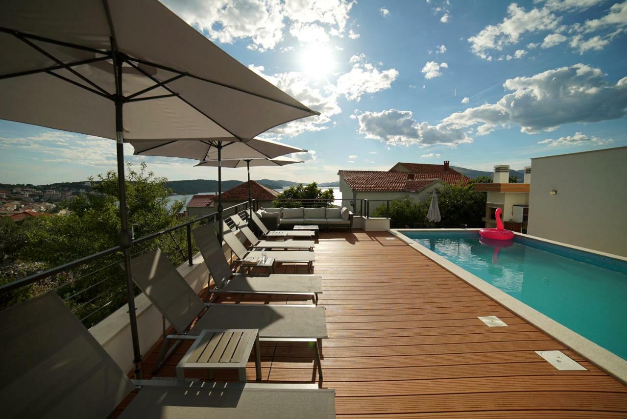 Apartments Gazebo Трогир Экстерьер фото